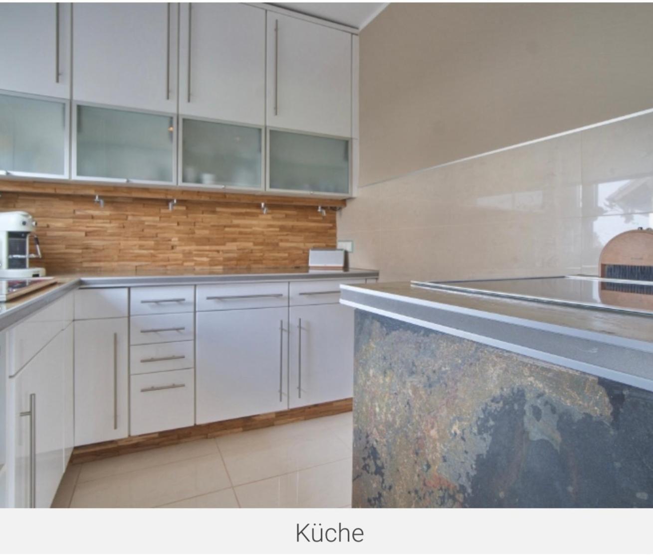 Apartament Lage In Sehr Hochwertige, Individuelle Als Hotelalternative Mit Suedterrasse, Pkw-stellplatz, Wallbox U.v.m. Bochum